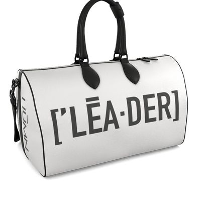 ['LĒA·DER] Ū-DUFFLE